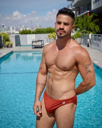 OnlyFans cuenta batboy31415 avatar 1