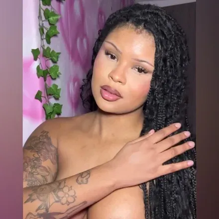 OnlyFans cuenta tallglassofmary avatar 1