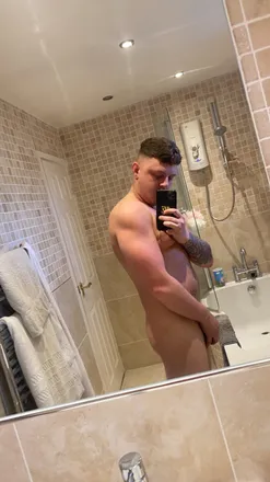 OnlyFans cuenta jamesanegl header 2