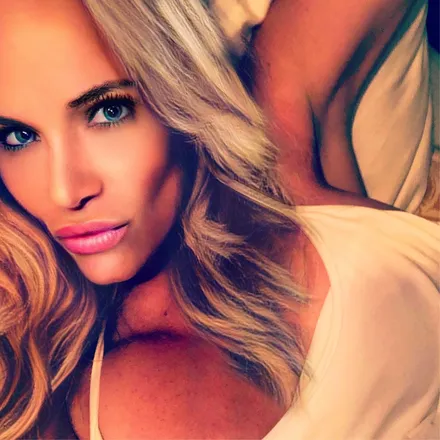 OnlyFans account  kcslivebase header 2