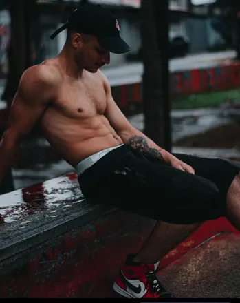 OnlyFans cuenta u231341843 header 2