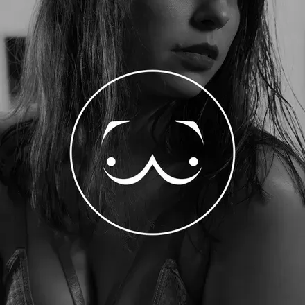 OnlyFans cuenta shattered-porcelain avatar 1