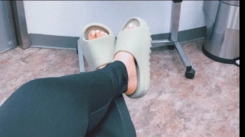 OnlyFans cuenta yourfavfeets95 header 2