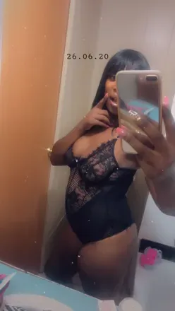 OnlyFans cuenta sassy_red_069 avatar 1