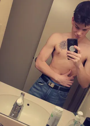 OnlyFans cuenta chrismakinin69 header 2