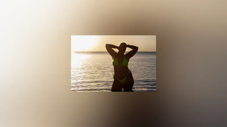 OnlyFans cuenta ukcurvyrose header 2