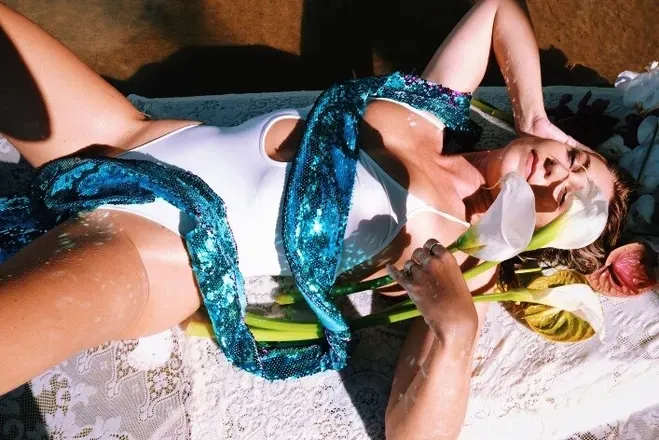OnlyFans cuenta eroswithnellie header 2