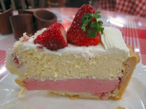 OnlyFans cuenta strawberryyumcakes header 2