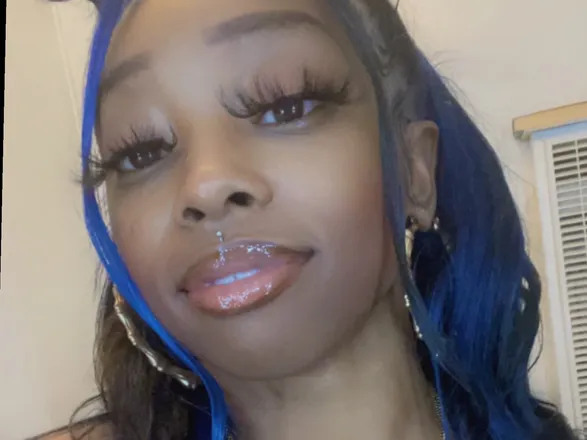 OnlyFans cuenta moni1743 header 2