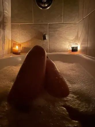 OnlyFans cuenta winenbubblez header 2