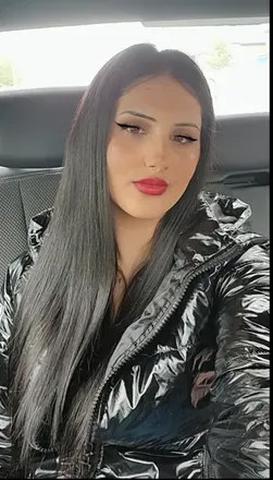 OnlyFans cuenta karla990115 avatar 1