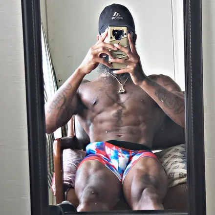 OnlyFans cuenta prettyboiblood header 2
