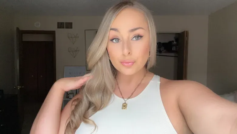 OnlyFans account  mmaabb avatar 1