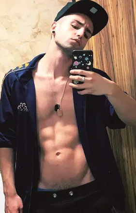OnlyFans cuenta theaxelred avatar 1