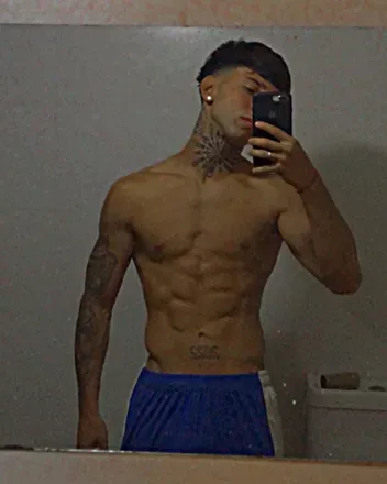 OnlyFans cuenta lucascorbo avatar 1
