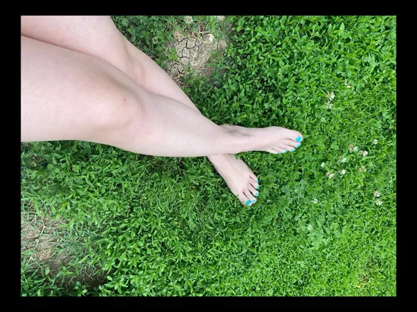 OnlyFans cuenta barefootgirly22 avatar 1