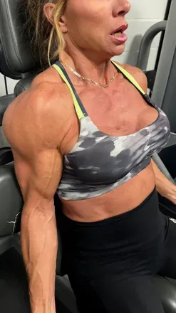 OnlyFans cuenta musclemum avatar 1