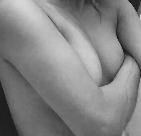 OnlyFans cuenta yourpetitesubmissive header 2