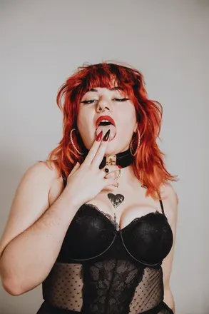 OnlyFans cuenta clara-corvie avatar 1
