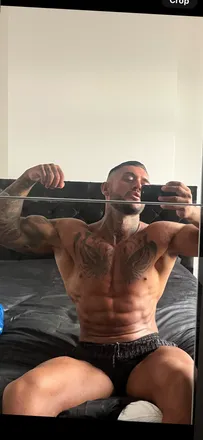 OnlyFans cuenta uk_alpha1 header 2