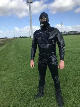 OnlyFans of latex48