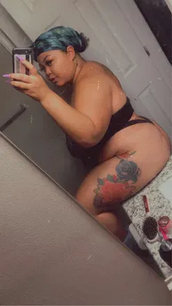 OnlyFans cuenta thickassyella_ avatar 1