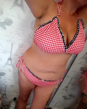 OnlyFans cuenta kelly1moon1 avatar 1