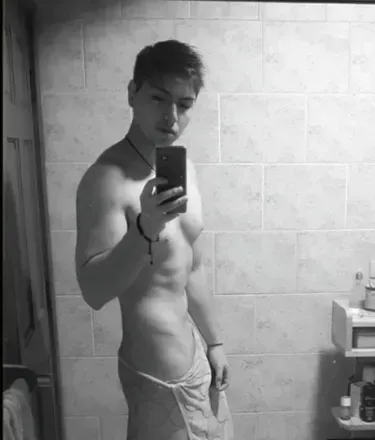 OnlyFans cuenta gabrii_andrew avatar 1