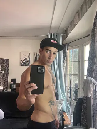 OnlyFans cuenta maximilliano avatar 1