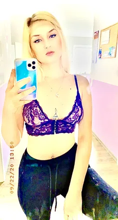 OnlyFans cuenta mirela2494 header 2