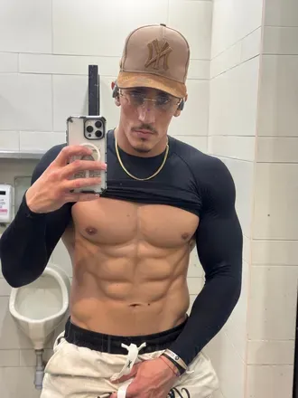 OnlyFans account  mikeross_of avatar 1