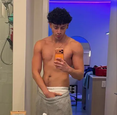 OnlyFans of julianbarbozavip