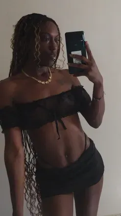OnlyFans cuenta stacieelarosee header 2