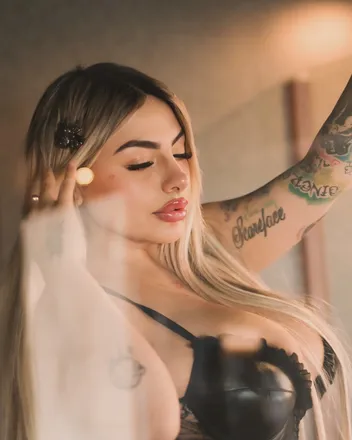 OnlyFans cuenta foxytapink header 2