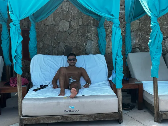 OnlyFans cuenta desertboyxxx header 2