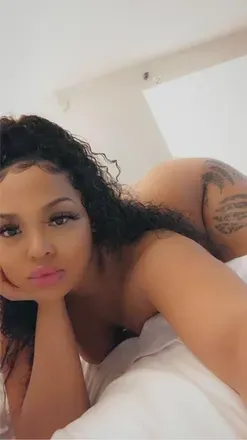OnlyFans cuenta sashimilovee avatar 1