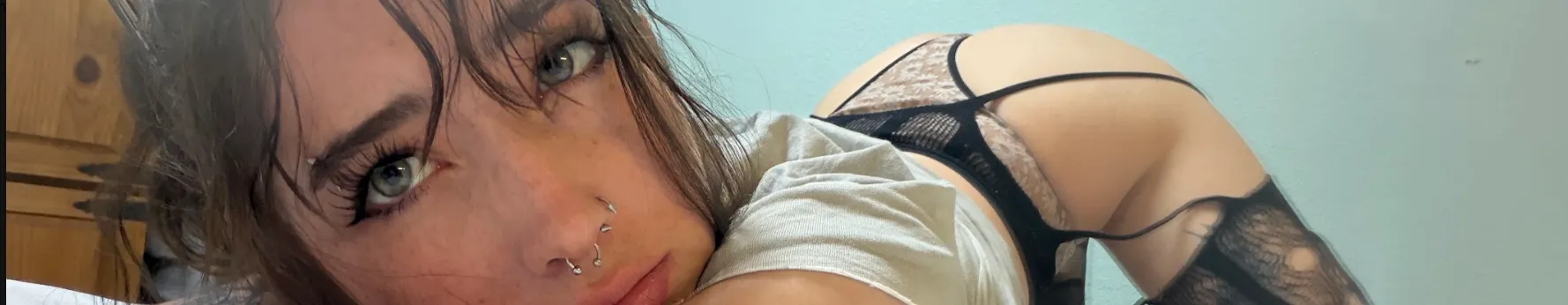 OnlyFans account  unfilteredskye header 2