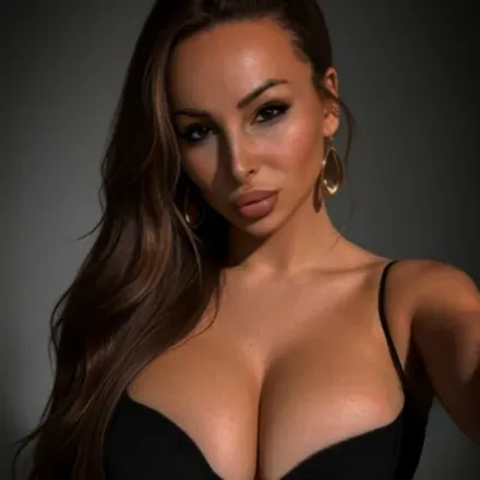 OnlyFans account  malenafemmefatale avatar 1