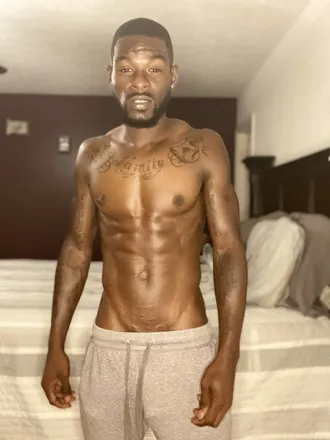 OnlyFans cuenta chocolatestrokes header 2