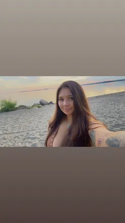 OnlyFans account  honeybunny42013 header 2