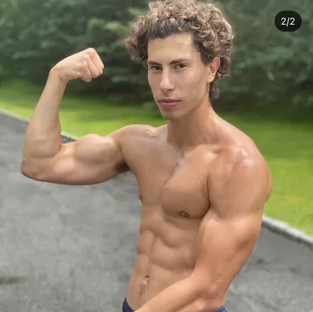 OnlyFans cuenta mattyofit avatar 1