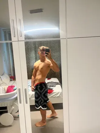 OnlyFans cuenta nico_la_rue05 avatar 1