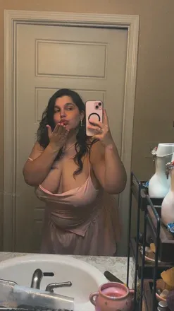 OnlyFans of lilmagikalgirl
