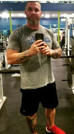 OnlyFans account  thatguy8240 avatar 1