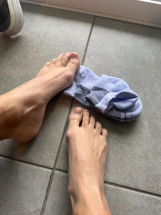 OnlyFans cuenta runwornsocks1319 header 2