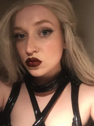 OnlyFans cuenta misslyra666 header 2