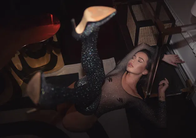 OnlyFans cuenta petrakaroshova header 2