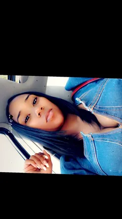 OnlyFans cuenta prettybri1210 header 2