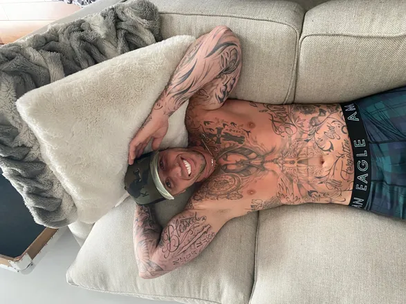 OnlyFans cuenta u235170293 header 2