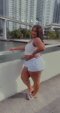 OnlyFans cuenta bxbyyyvoo header 2